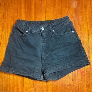 Divided by H&M rolled jean shorts